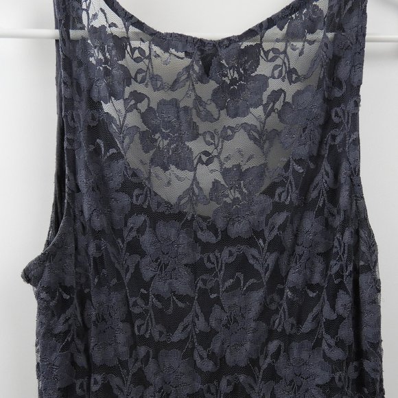 Aritzia Grey Lace Sleeveless Dress in Small - Picture 3 of 4